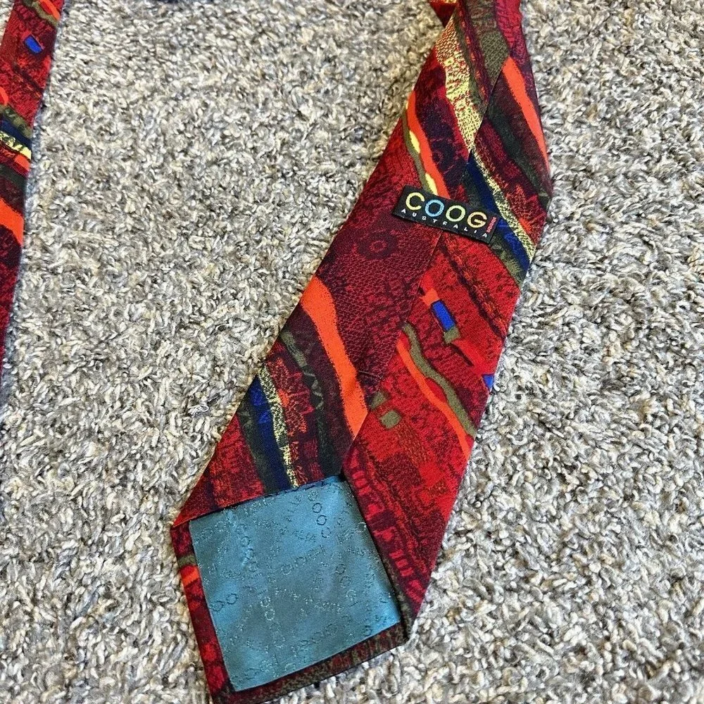 VTG Coogi Australia Necktie 100% Silk Hand Finished Vibrant Red Pattern